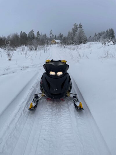 Mootorsaan Lynx R‑Evo Rave RC600 SDI – mootorsaanide rent – ArsiRent