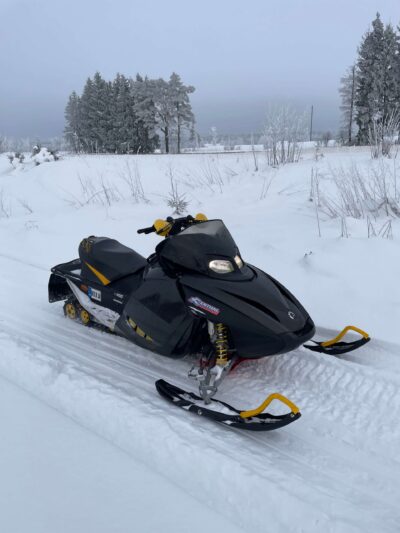 Mootorsaan Lynx R‑Evo Rave RC600 SDI – mootorsaanide rent – ArsiRent