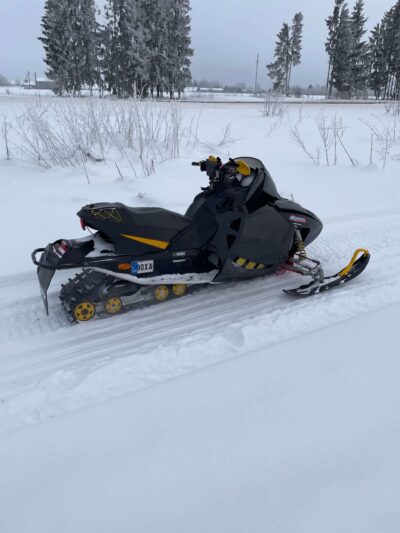 Mootorsaan Lynx R‑Evo Rave RC600 SDI – mootorsaanide rent – ArsiRent